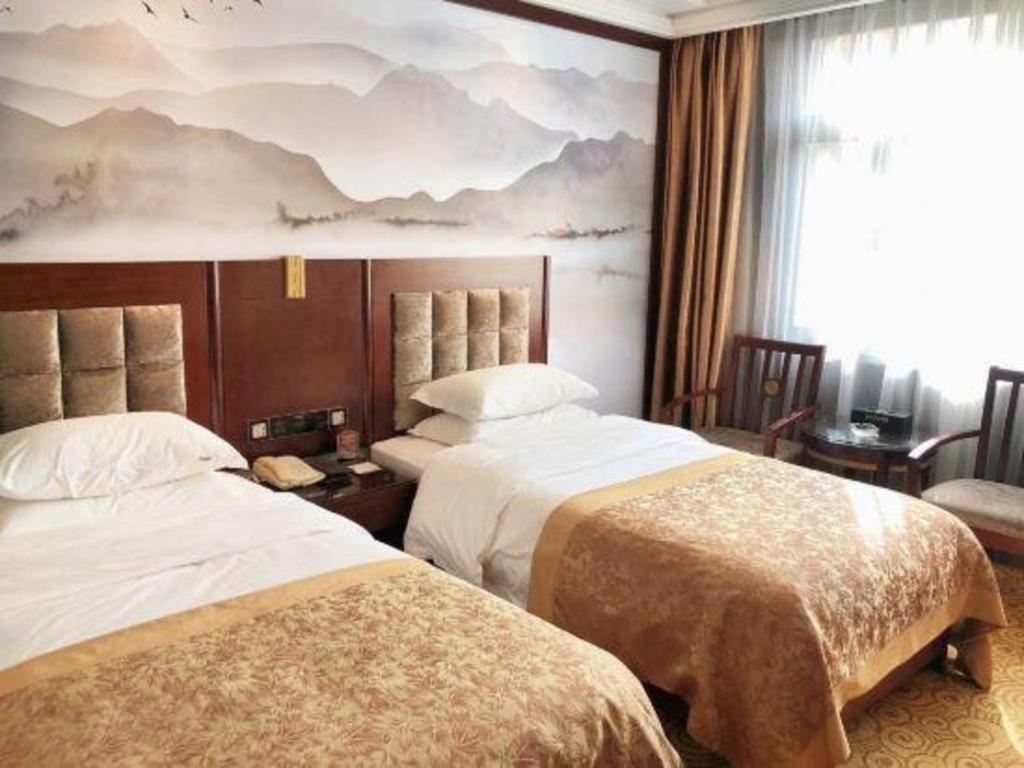Lanzhou Hualian Hotel Exterior photo