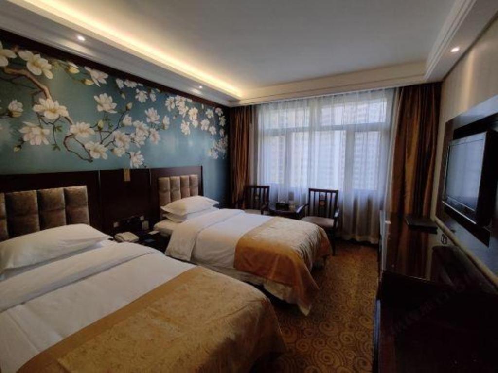 Lanzhou Hualian Hotel Exterior photo