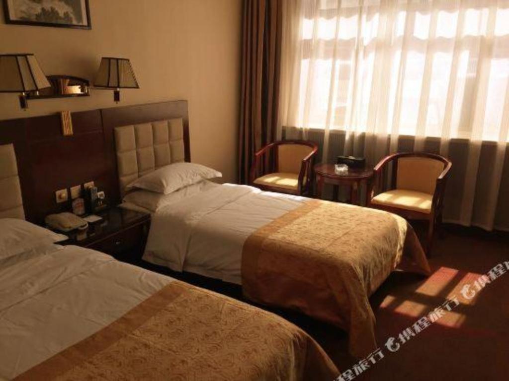 Lanzhou Hualian Hotel Exterior photo