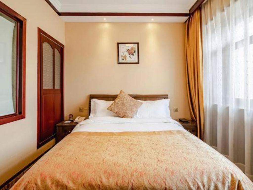 Lanzhou Hualian Hotel Exterior photo