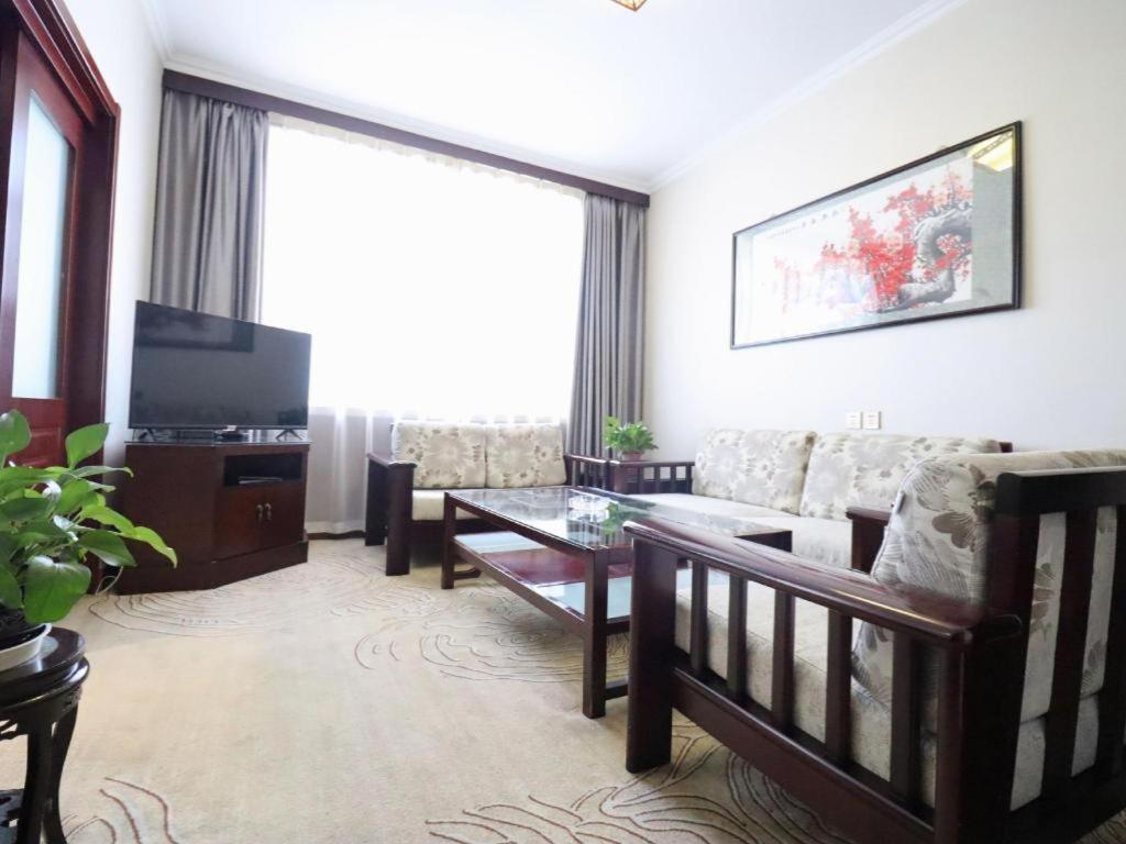 Lanzhou Hualian Hotel Exterior photo
